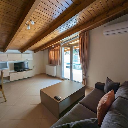Samaras Apartments In Kamena Vourla Dış mekan fotoğraf